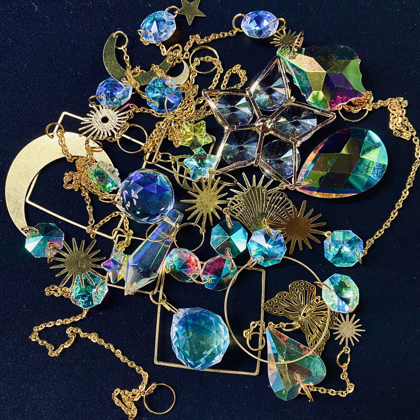 Sun Catcher Blind Bag- Open in live